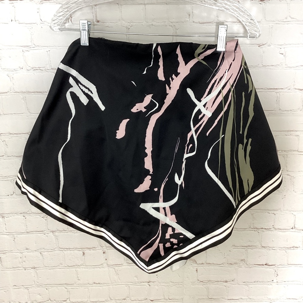 NWT C/MEO Collective Asymmetrical Triangular Hem Strapless‎ Top Black Abstract
